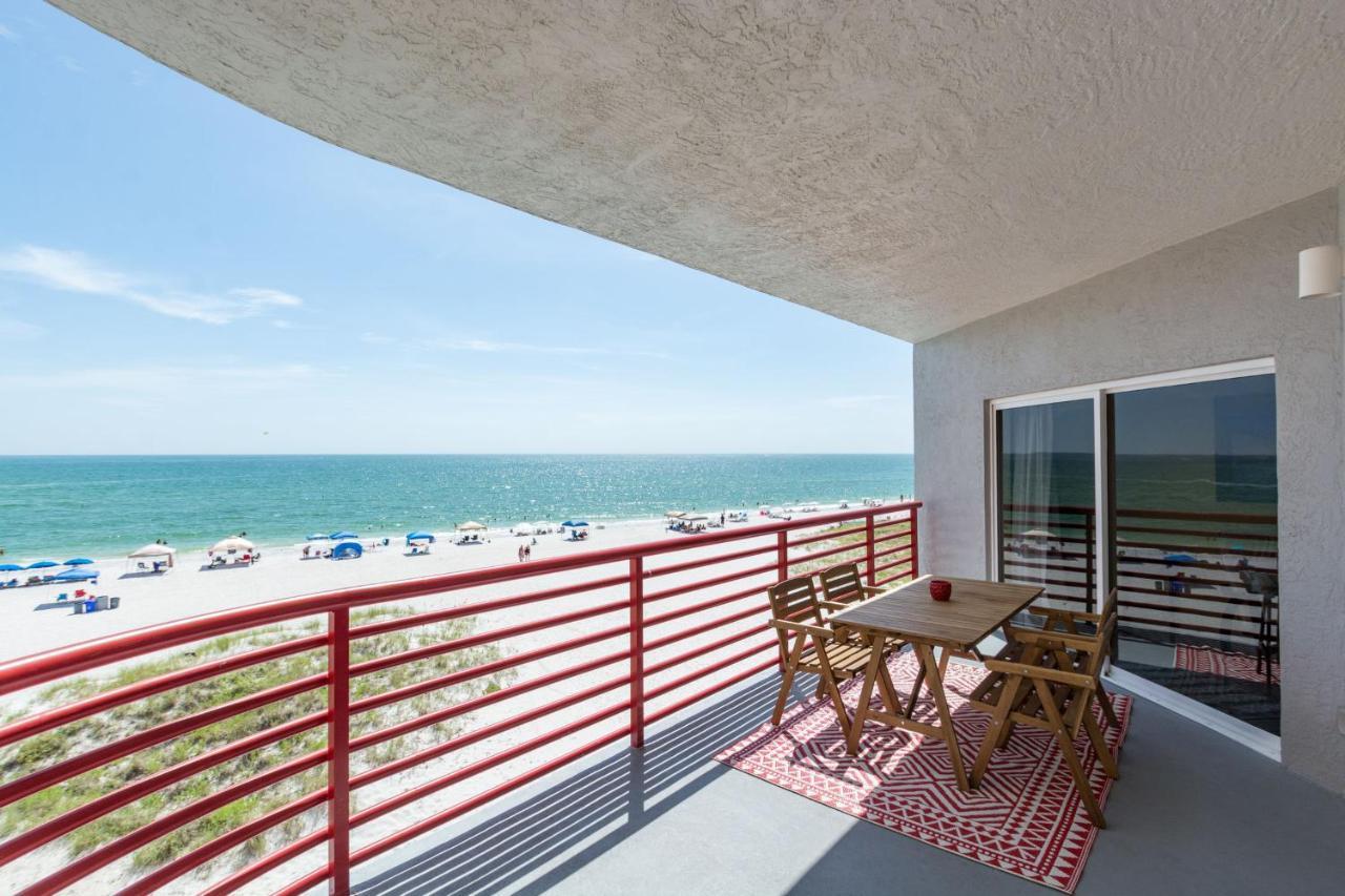 301 Crimson Condos St. Pete Beach Extérieur photo