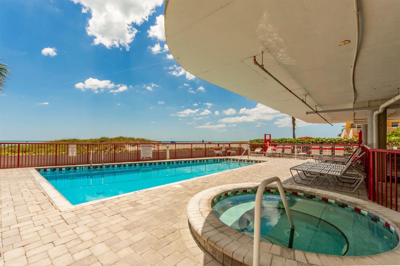 301 Crimson Condos St. Pete Beach Extérieur photo