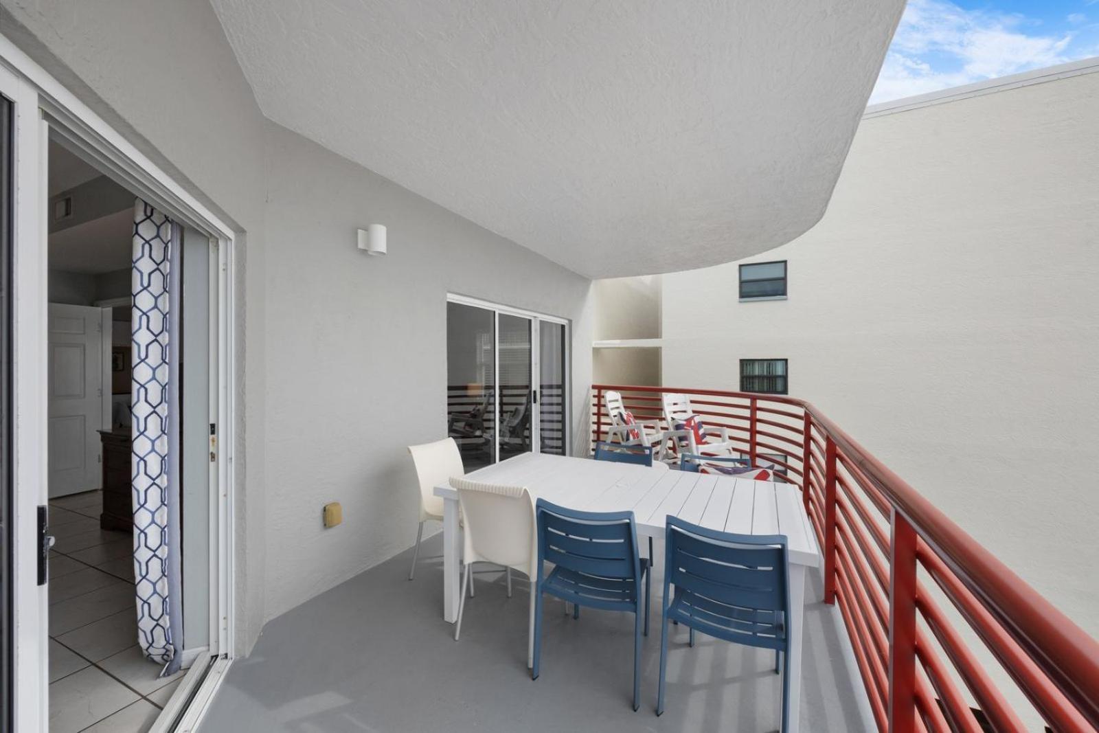 301 Crimson Condos St. Pete Beach Extérieur photo